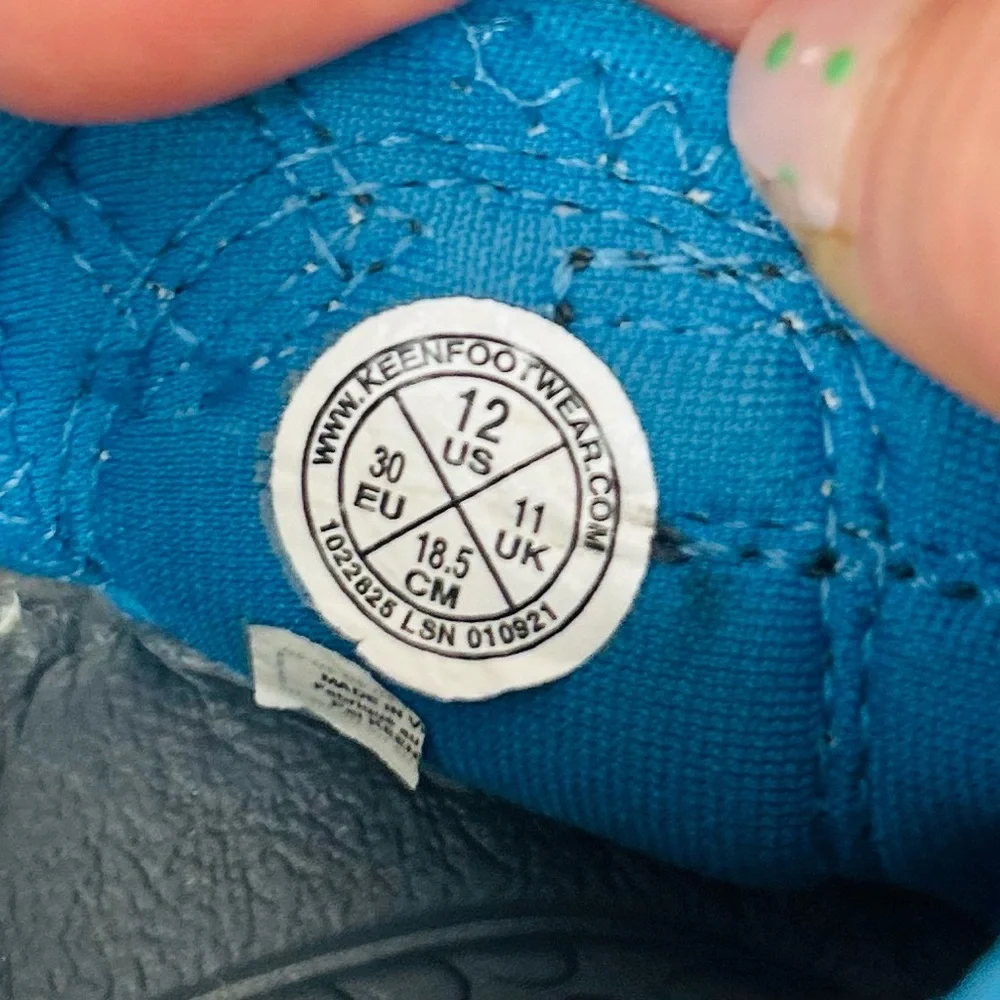 Keen Unisex Youth Newport H2 Gray‎ and Blue Outdoor Hiking Sneaker Sandals